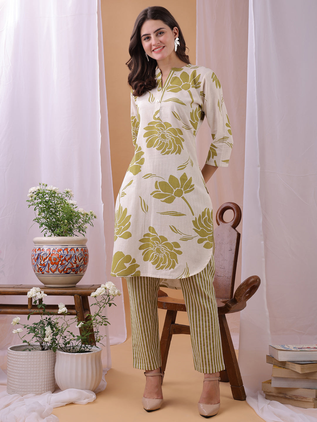 Parrot Green Floral Printed Pure Cambric Cotton Co-ords set