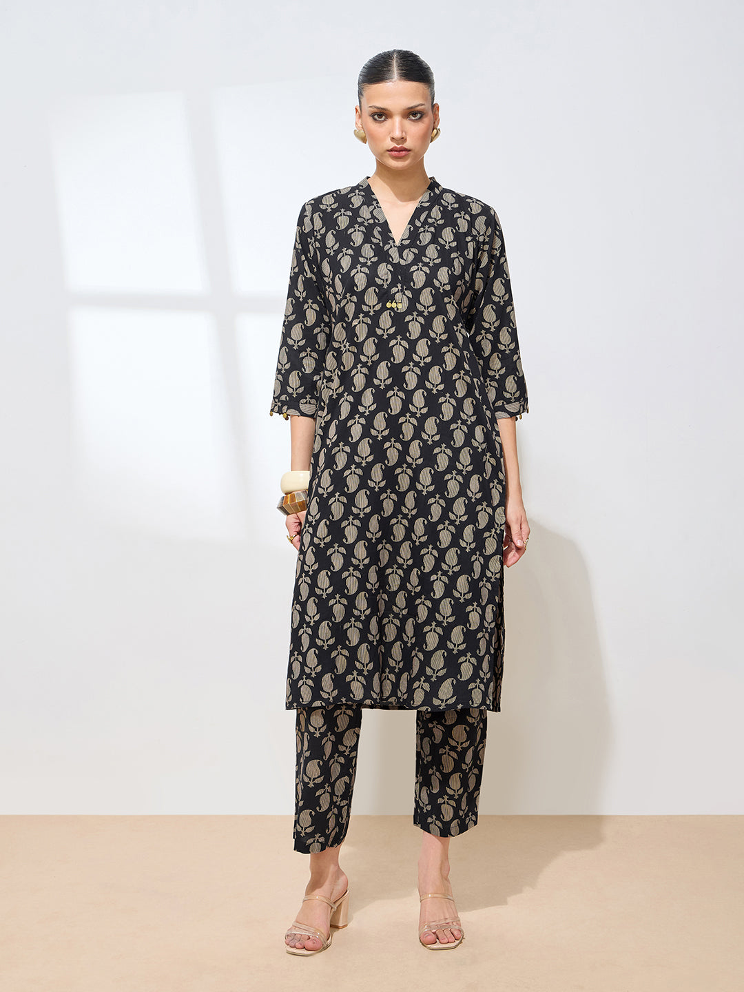Black Pure Cambric Cotton Printed Abstract Straight Kurta Kurta with Pant