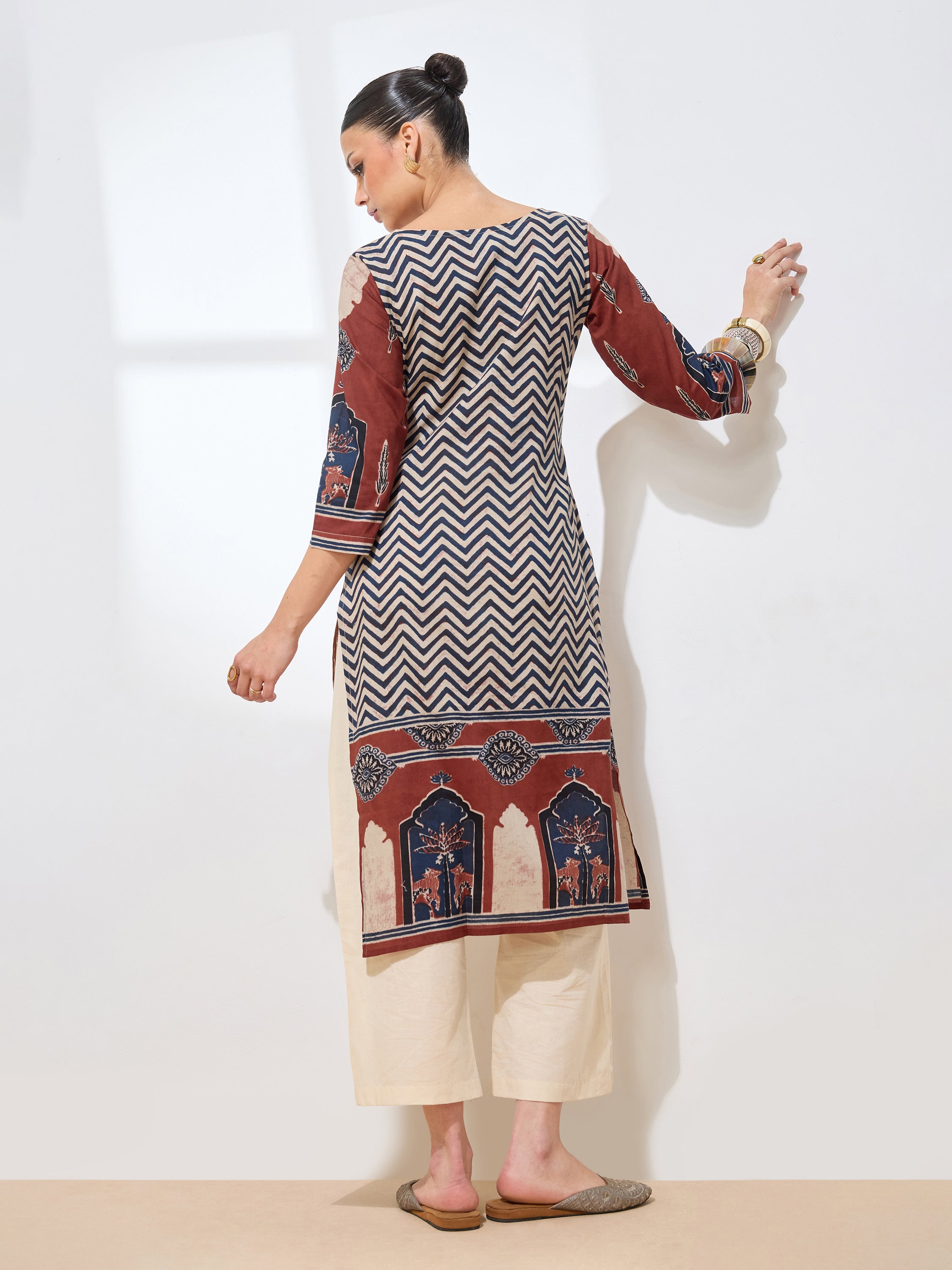 Graceful Blue Geometric Printed Cotton Kurta