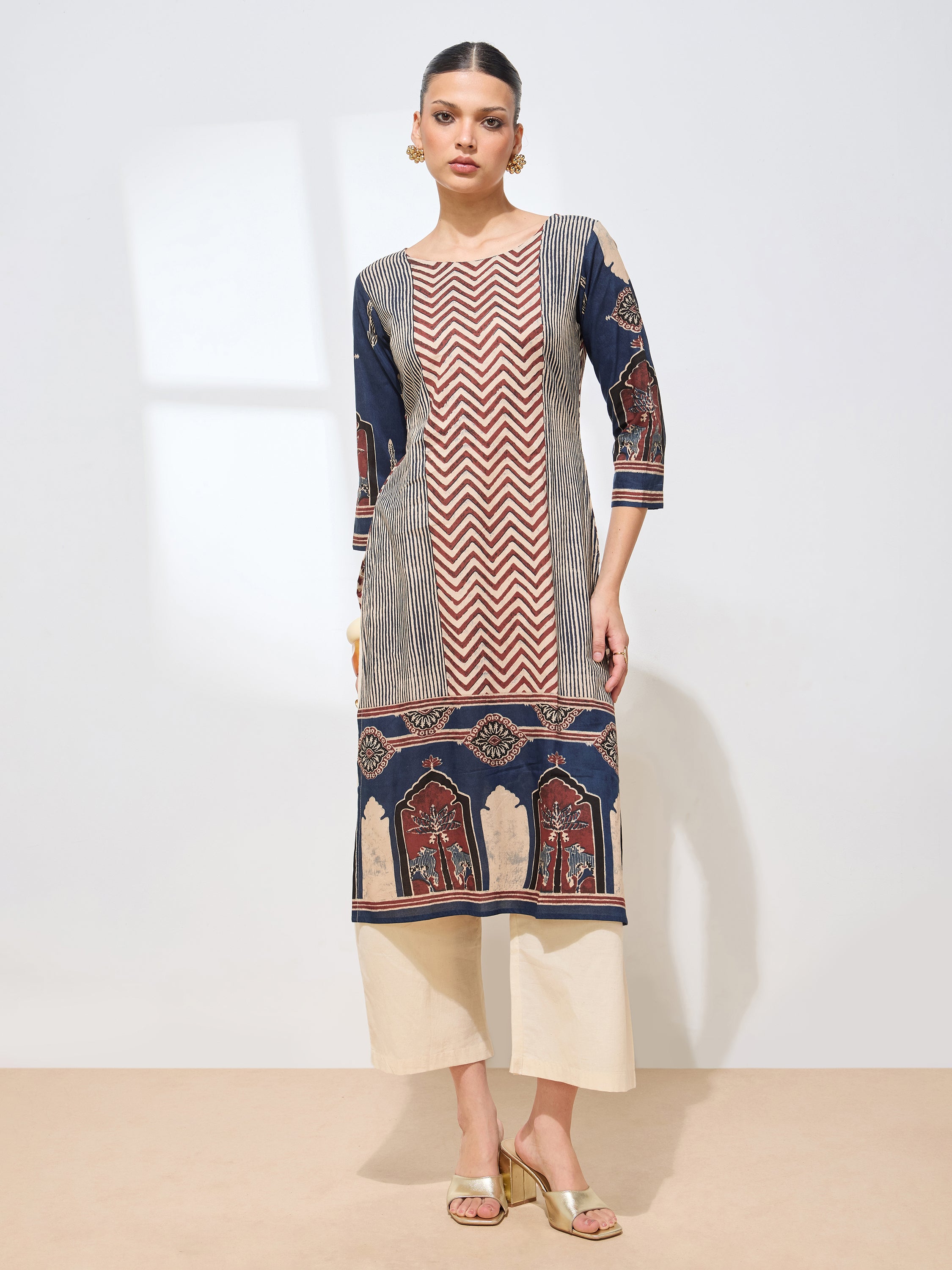 Graceful Maroon Geometric Printed Cotton Kurta