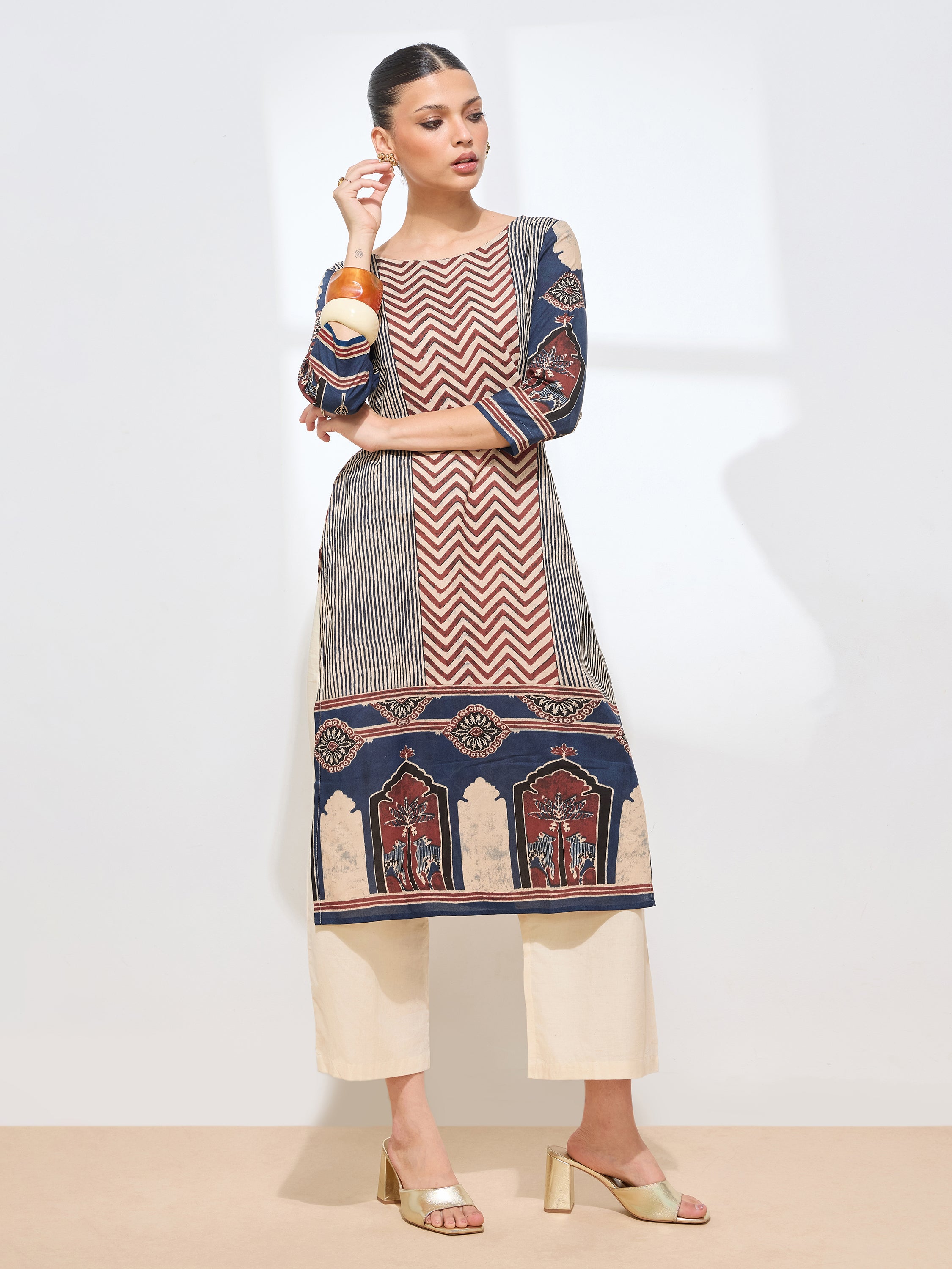 Graceful Maroon Geometric Printed Cotton Kurta