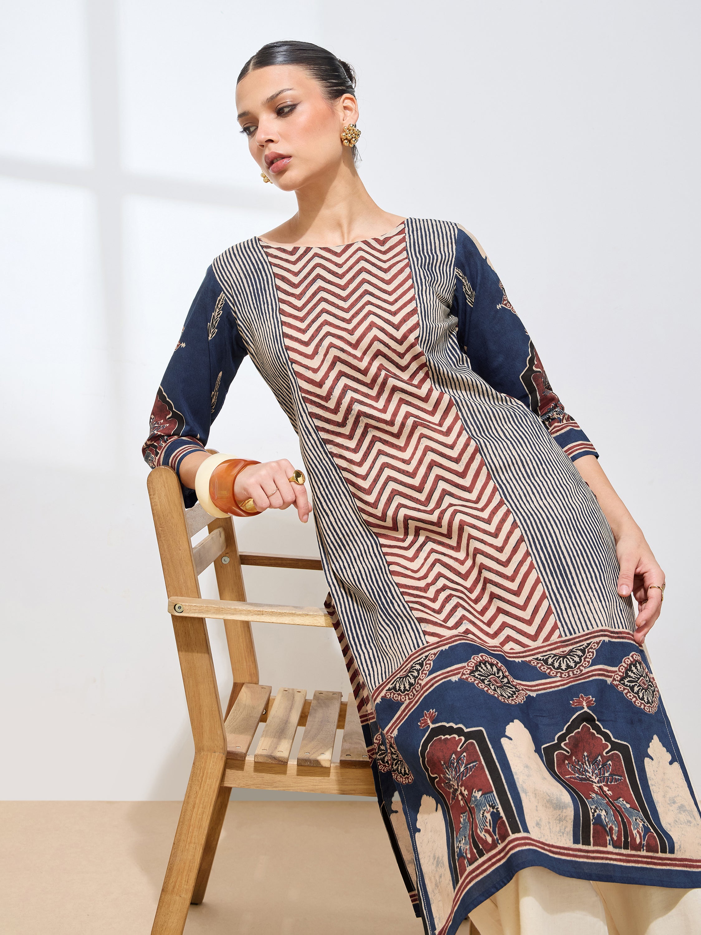 Graceful Maroon Geometric Printed Cotton Kurta
