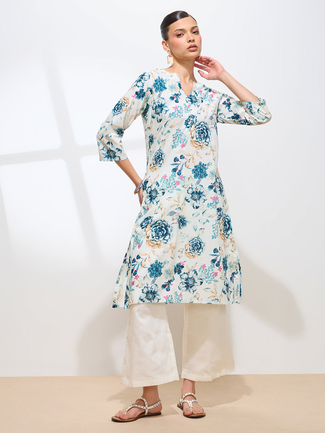Graceful Blue Printed Floral Cotton Kurta