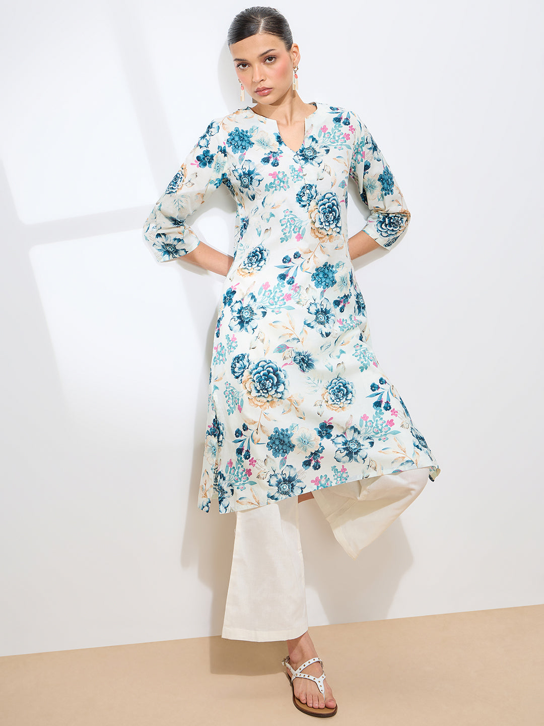 Graceful Blue Printed Floral Cotton Kurta
