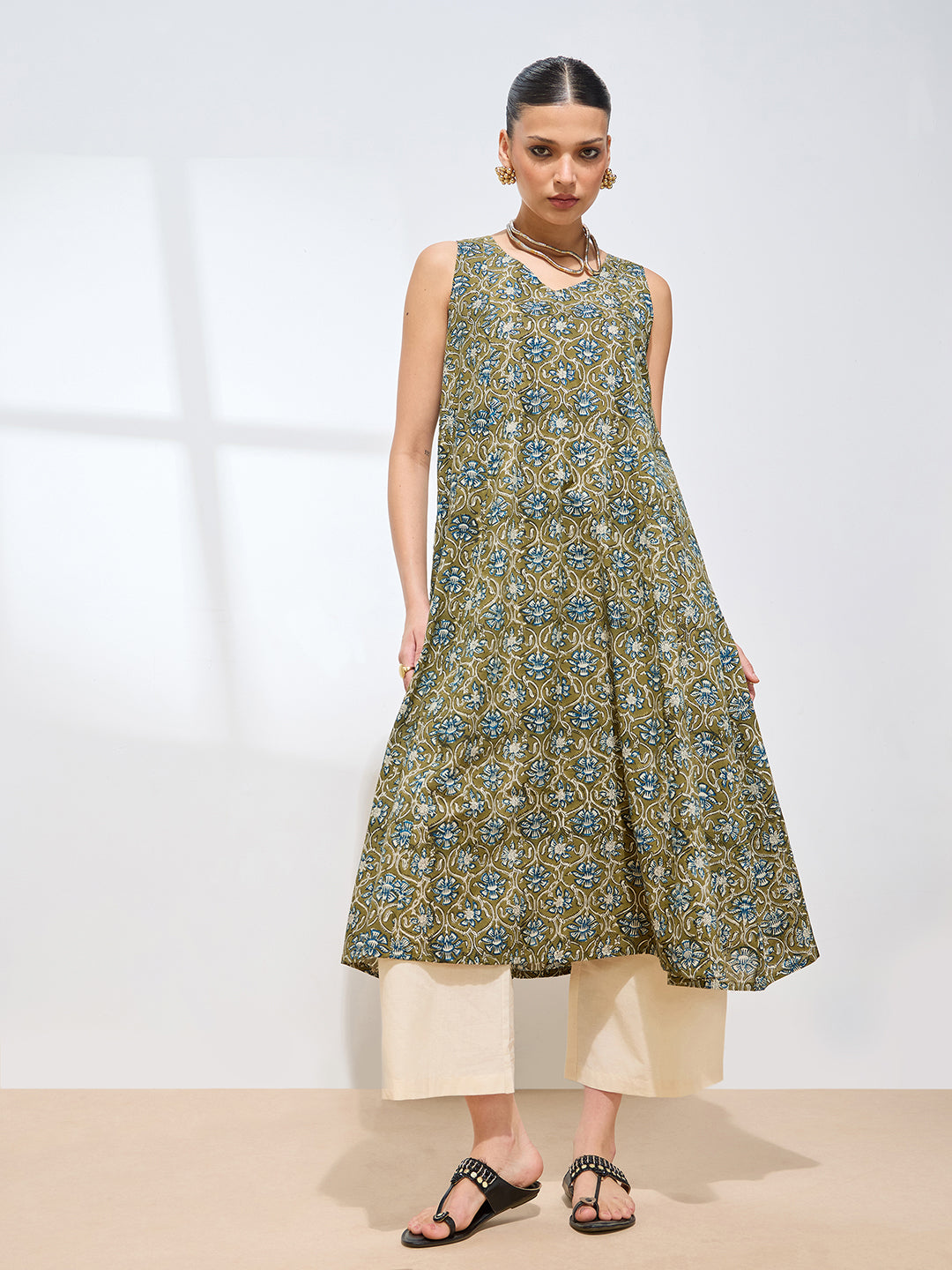 Women’s Floral Green Printed Pure Cotton A-Line Kurta || Sleevless Flared Kurta for Women|| Festive wear Kurta || Long Kurta For Women